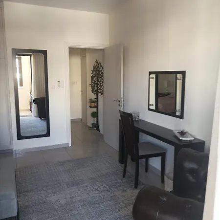 Apartment Queens Garden By Kings Mall Paphos