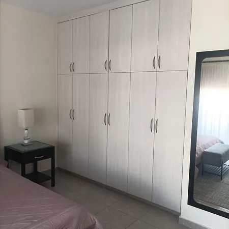 Queens Garden By Kings Mall Apartment Paphos