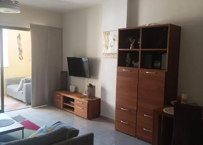 Queens Garden By Kings Mall Paphos