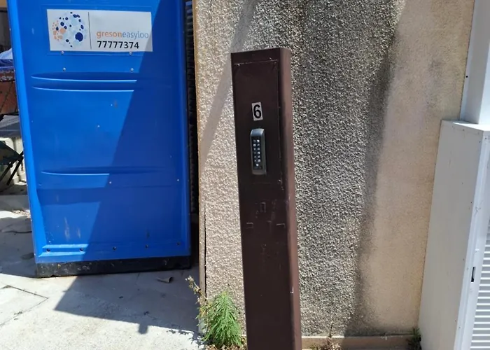 Queens Garden By Kings Mall بافوس