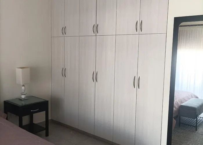 Queens Garden By Kings Mall Lägenhet Paphos