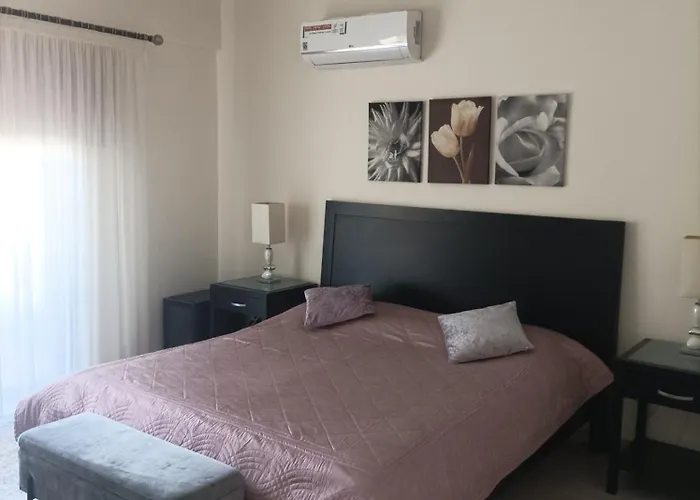 Queens Garden By Kings Mall * Paphos